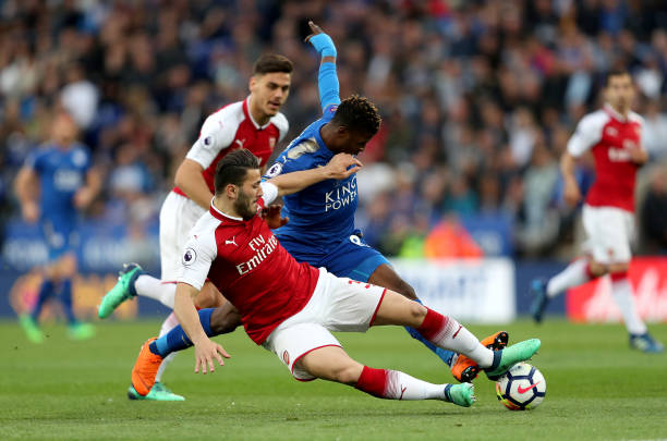 绝非一日之 绝非一日之